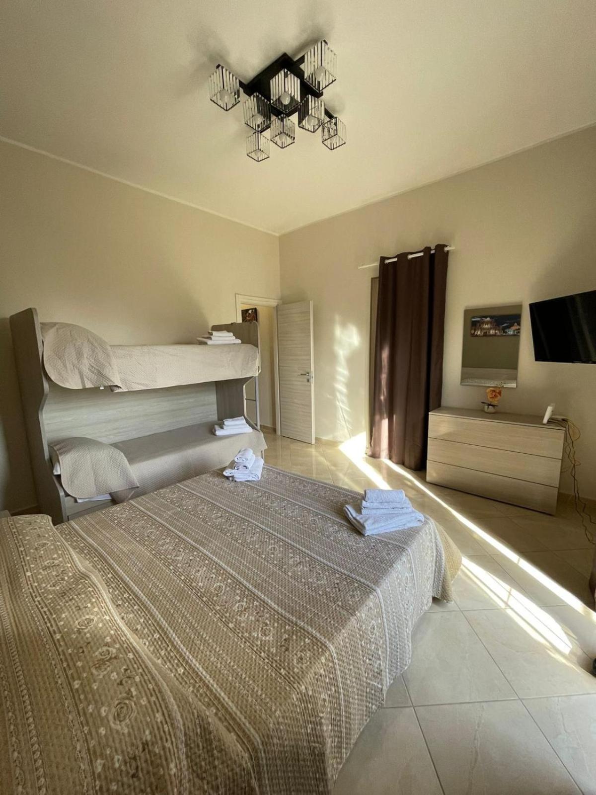 Aurora House Villa Катания Екстериор снимка